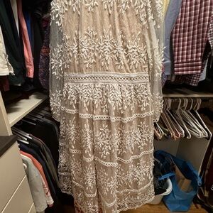 Ivy City Siciliy Dress- Embroidered Beige Lace Midi Dress with Appliqué